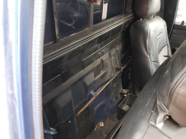 Photo 6 from auction – 1983 TOYOTA PICKUP 1/2 with VIN JT4RN44R0D1136010
