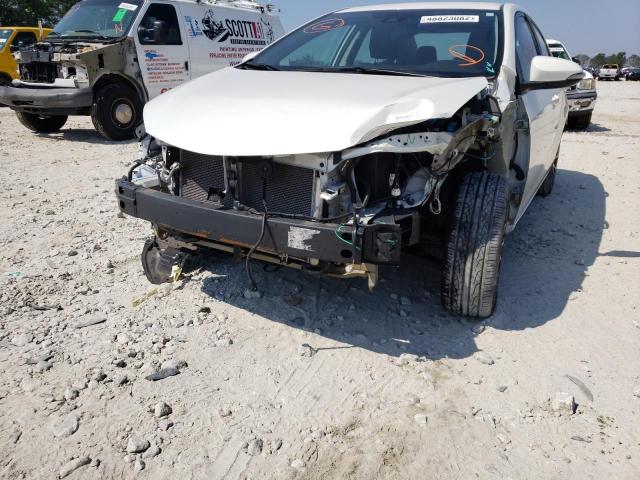 Photo 9 from auction – 2018 TOYOTA COROLLA L with VIN 5YFBURHEXJP792666