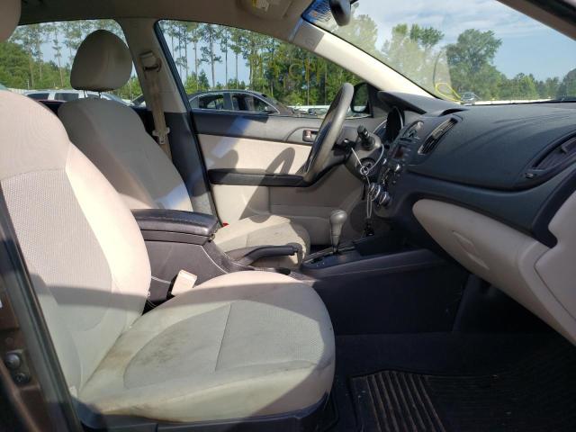 Photo 5 from auction – 2010 KIA FORTE EX with VIN KNAFU4A23A5139532