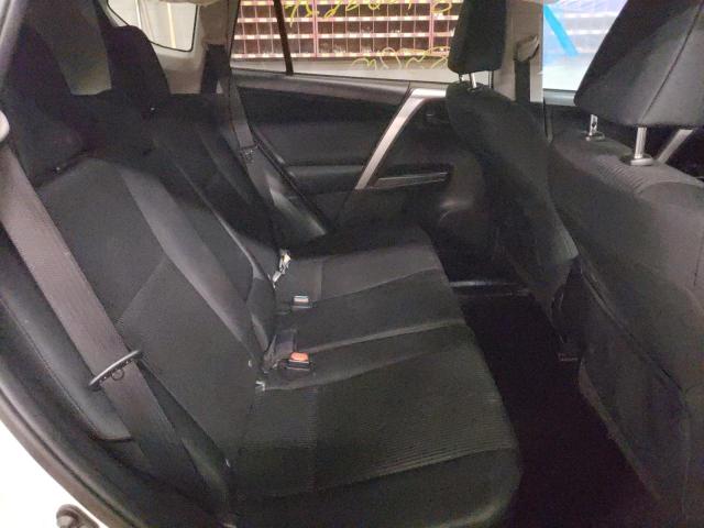 Photo 6 from auction – 2017 TOYOTA RAV4 LE with VIN JTMBFREV6HJ702233