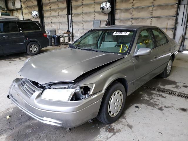 Photo 2 from auction – 1998 TOYOTA CAMRY CE with VIN JT2BG22K0W0229682