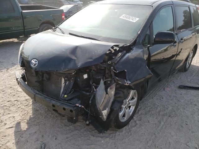 Photo 9 from auction – 2015 TOYOTA SIENNA LE with VIN 5TDKK3DC7FS589630
