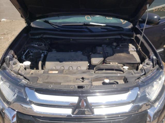 Photo 7 from auction – 2017 MITSUBISHI OUTLANDER with VIN JA4AD2A32HZ041051