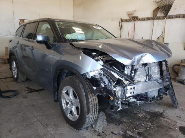 TOYOTA HIGHLANDER 2022 with VIN 5TDBZRBH0NS194085 - Photo from auction