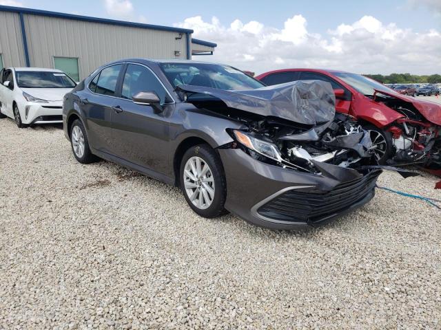 Photo 1 from auction – 2022 TOYOTA CAMRY LE with VIN 4T1C11BK8NU062014