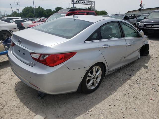 Photo 4 from auction – 2011 HYUNDAI SONATA SE with VIN 5NPEC4AC0BH101624
