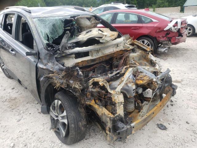 Photo 9 from auction – 2018 TOYOTA RAV4 LE with VIN JTMBFREVXJD227061
