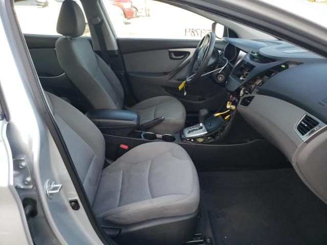 Photo 5 from auction – 2012 HYUNDAI ELANTRA GL with VIN 5NPDH4AE5CH119911