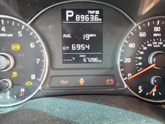 Photo 8 from auction – 2018 KIA FORTE LX with VIN 3KPFK4A70JE236549