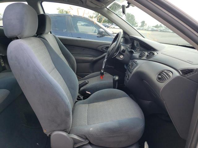 Photo 5 from auction – 2000 FORD FOCUS ZX3 with VIN 3FAFP3136YR245953