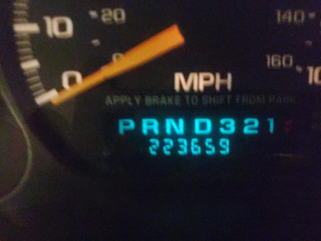 Photo 8 from auction – 2001 CHEVROLET SILVERADO with VIN 2GCEK19T211264023