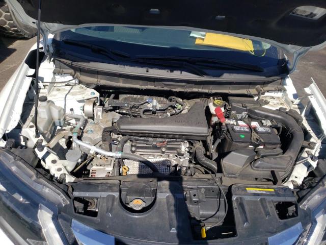 Photo 7 from auction – 2017 NISSAN ROGUE S with VIN KNMAT2MT0HP597004