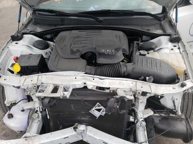 Photo 7 from auction – 2019 CHRYSLER 300 S with VIN 2C3CCAGG2KH698479