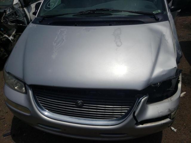 Photo 7 from auction – 2000 CHRYSLER TOWN & COU with VIN 1C4GP44R3YB578359