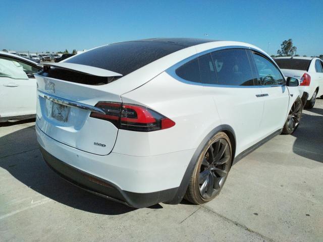 Photo 4 from auction – 2017 TESLA MODEL X with VIN 5YJXCAE22HF041149