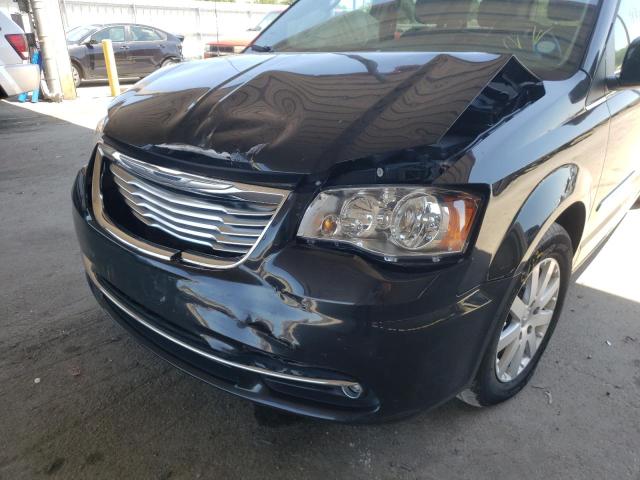 Photo 9 from auction – 2015 CHRYSLER TOWN & COU with VIN 2C4RC1BG4FR617754