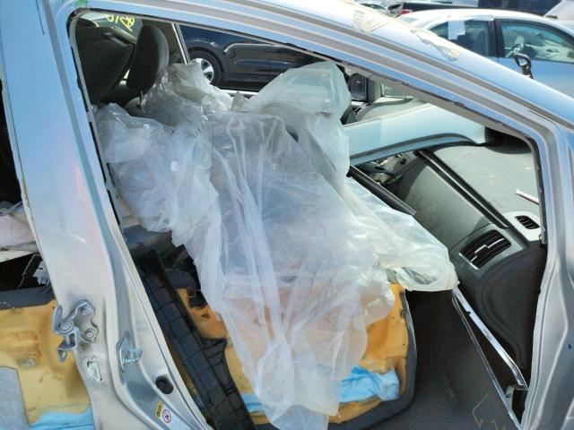 Photo 5 from auction – 2014 TOYOTA PRIUS with VIN JTDKN3DU2E0362587