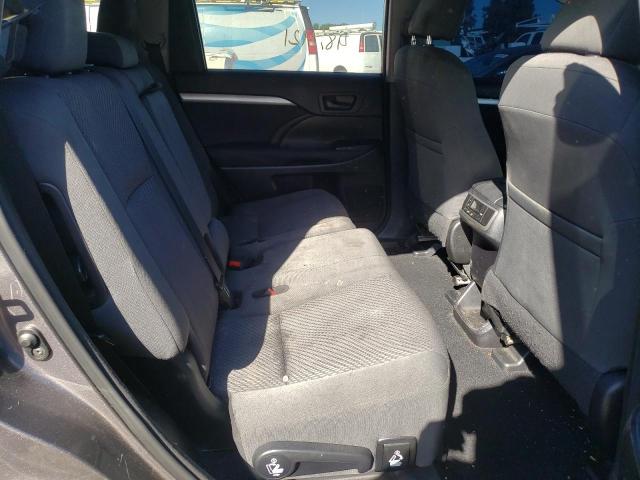 Photo 6 from auction – 2018 TOYOTA HIGHLANDER with VIN 5TDBZRFH4JS820189