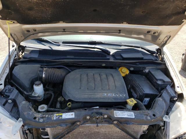 Photo 7 from auction – 2014 CHRYSLER TOWN & COU with VIN 2C4RC1BG6ER217127