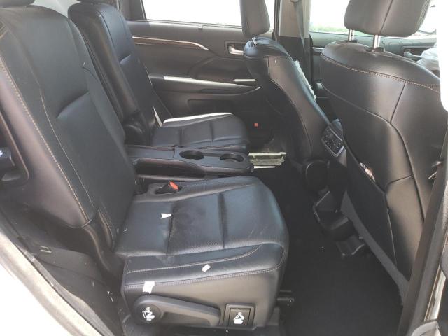 Photo 6 from auction – 2015 TOYOTA HIGHLANDER with VIN 5TDDKRFH5FS168820