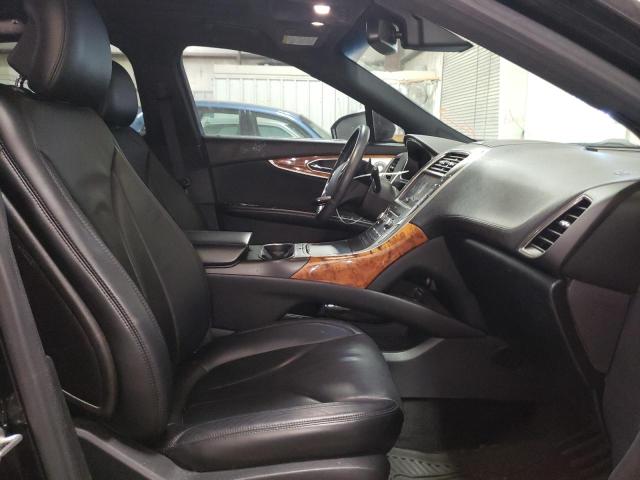 Photo 5 from auction – 2016 LINCOLN MKX RESERV with VIN 2LMTJ6LR8GBL47429