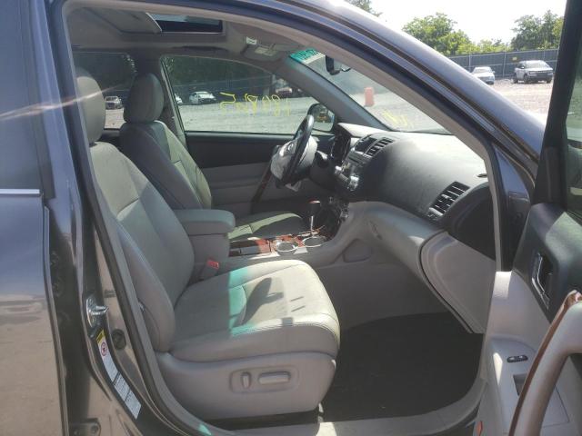 Photo 5 from auction – 2011 TOYOTA HIGHLANDER with VIN 5TDDK3EH9BS050536