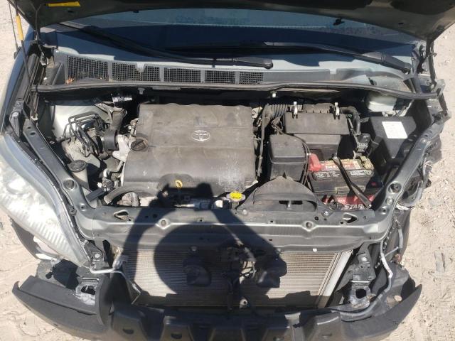 Photo 7 from auction – 2014 TOYOTA SIENNA XLE with VIN 5TDYK3DC1ES523003