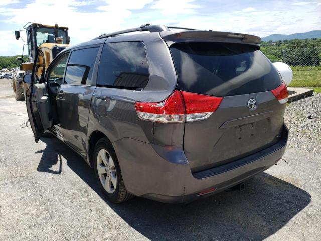 Photo 3 from auction – 2014 TOYOTA SIENNA LE with VIN 5TDKK3DC4ES416064