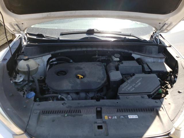 Photo 7 from auction – 2016 HYUNDAI TUCSON SE with VIN KM8J23A45GU247675