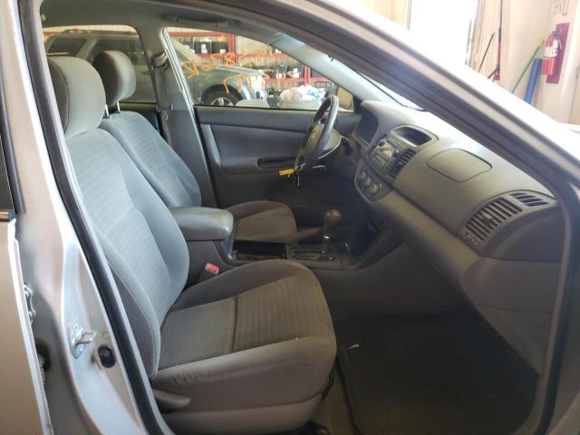 Photo 5 from auction – 2005 TOYOTA CAMRY LE with VIN 4T1BE32K35U042779