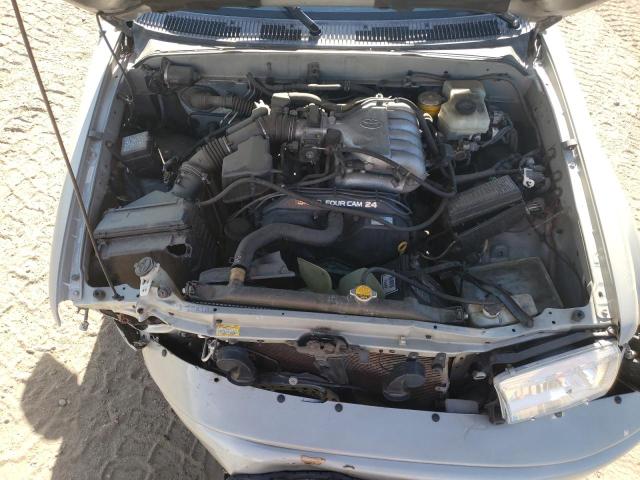 Photo 7 from auction – 2001 TOYOTA 4RUNNER SR with VIN JT3HN86R710352846