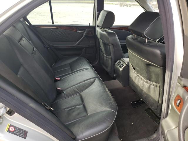 Photo 6 from auction – 2001 MERCEDES-BENZ E 320 with VIN WDBJF65J61B309516