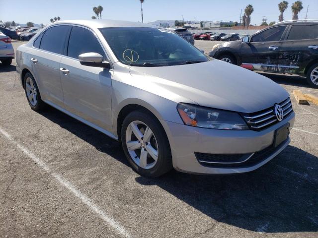 VOLKSWAGEN PASSAT S 2014 with VIN 1VWAT7A32EC056442 - Photo from auction