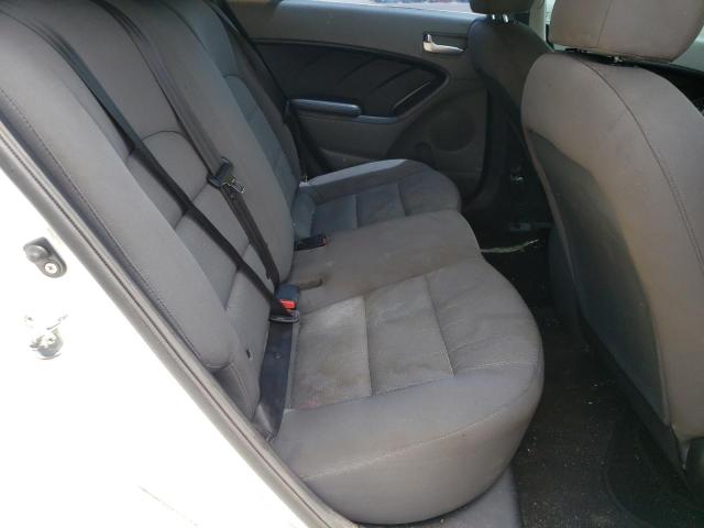 Photo 6 from auction – 2017 KIA FORTE LX with VIN 3KPFK4A79HE014683
