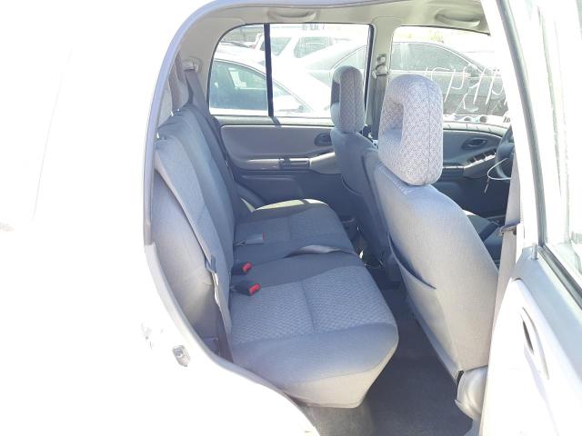 Photo 6 from auction – 2003 CHEVROLET TRACKER with VIN 2CNBE13C036950341