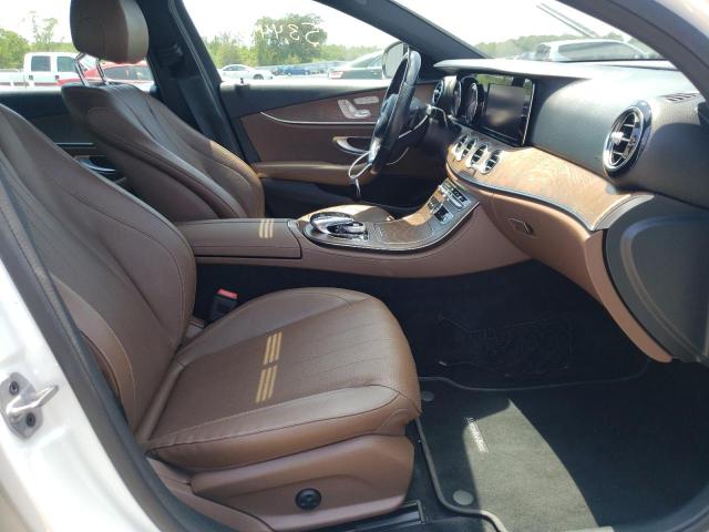 Photo 5 from auction – 2018 MERCEDES-BENZ E 300 with VIN WDDZF4JB7JA471397