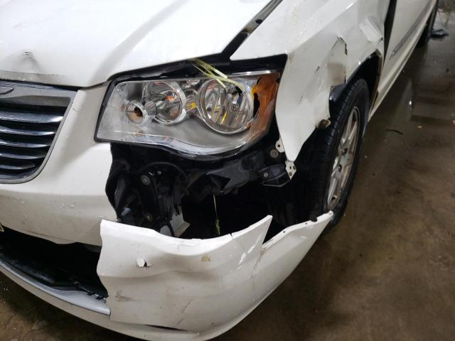 Photo 9 from auction – 2011 CHRYSLER TOWN & COU with VIN 2A4RR5DG8BR702040