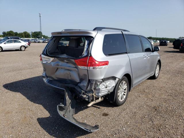 Photo 4 from auction – 2014 TOYOTA SIENNA XLE with VIN 5TDYK3DC2ES407101