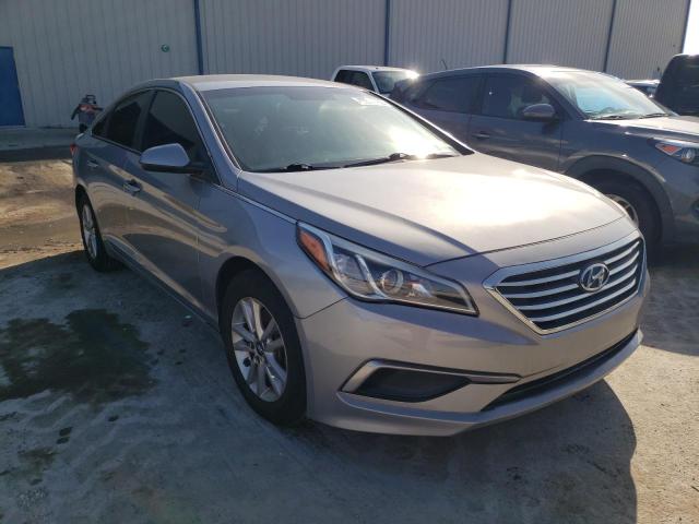 HYUNDAI SONATA SE 2016 with VIN 5NPE24AF4GH428998 - Photo from auction
