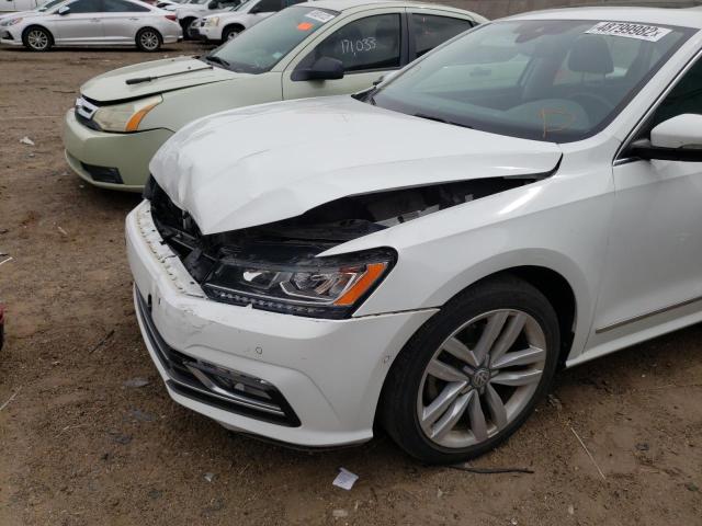 Photo 9 from auction – 2017 VOLKSWAGEN PASSAT SEL with VIN 1VWCT7A30HC033397