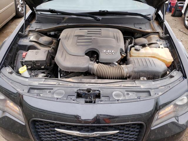 Photo 7 from auction – 2017 CHRYSLER 300 S with VIN 2C3CCABG7HH552479