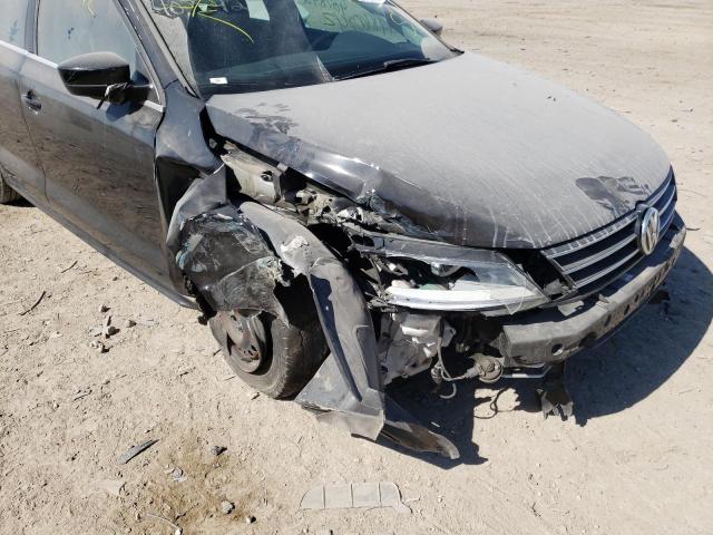 Photo 9 from auction – 2017 VOLKSWAGEN JETTA S with VIN 3VW2B7AJ9HM407842