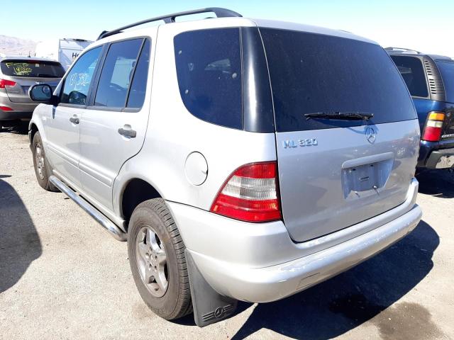 Photo 3 from auction – 2000 MERCEDES-BENZ ML 320 with VIN 4JGAB54E1YA204969
