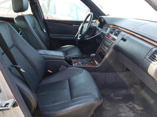 Photo 5 from auction – 1998 MERCEDES-BENZ E 320 4MAT with VIN WDBJF82F2WX009445