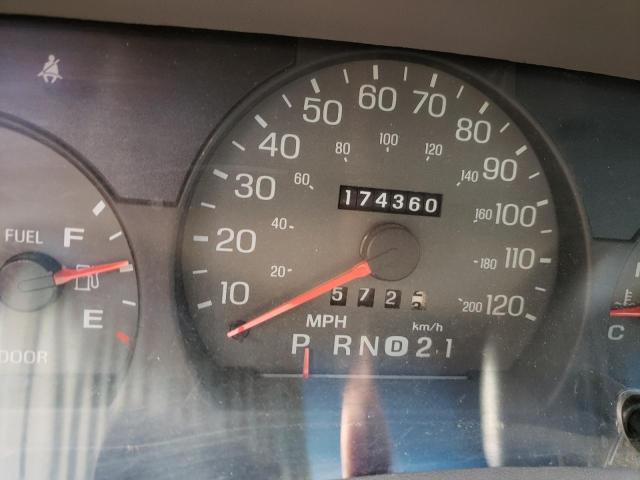 Photo 8 from auction – 2000 MERCURY GRAND MARQ with VIN 2MEFM75W1YX692835