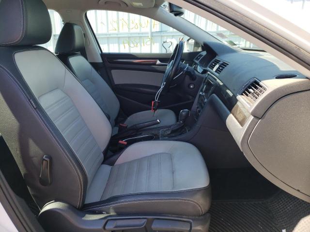 Photo 5 from auction – 2014 VOLKSWAGEN PASSAT SE with VIN 1VWBT7A37EC104313