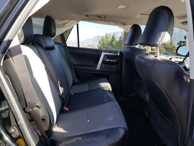 Photo 6 from auction – 2020 TOYOTA 4RUNNER SR with VIN JTEBU5JR9L5789744