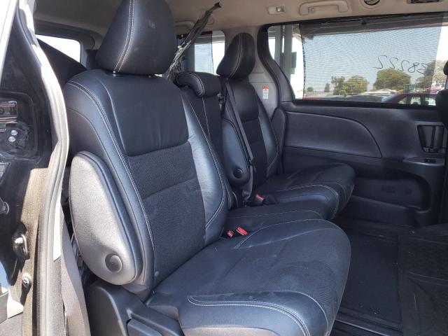 Photo 6 from auction – 2017 TOYOTA SIENNA SE with VIN 5TDXZ3DC1HS839948