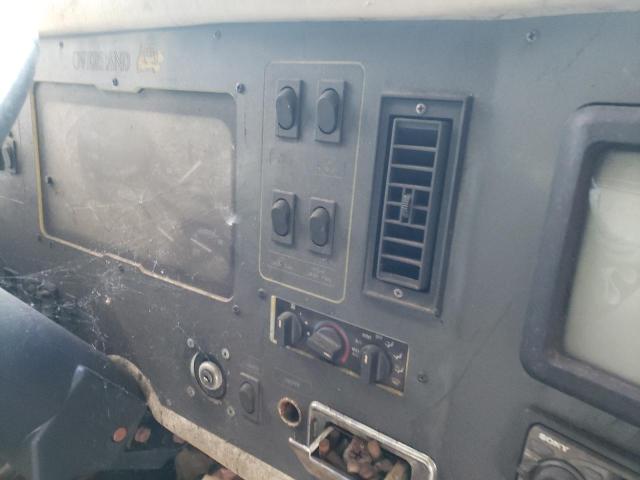 Photo 8 from auction – 1999 OVER MOTOR HOME with VIN 4UZ6XJCA5XCA81620