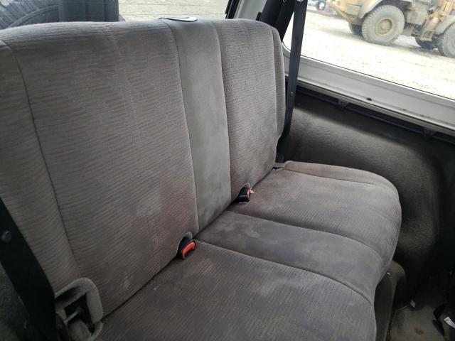 Photo 6 from auction – 2004 JEEP WRANGLER X with VIN 1J4FA39S14P733811